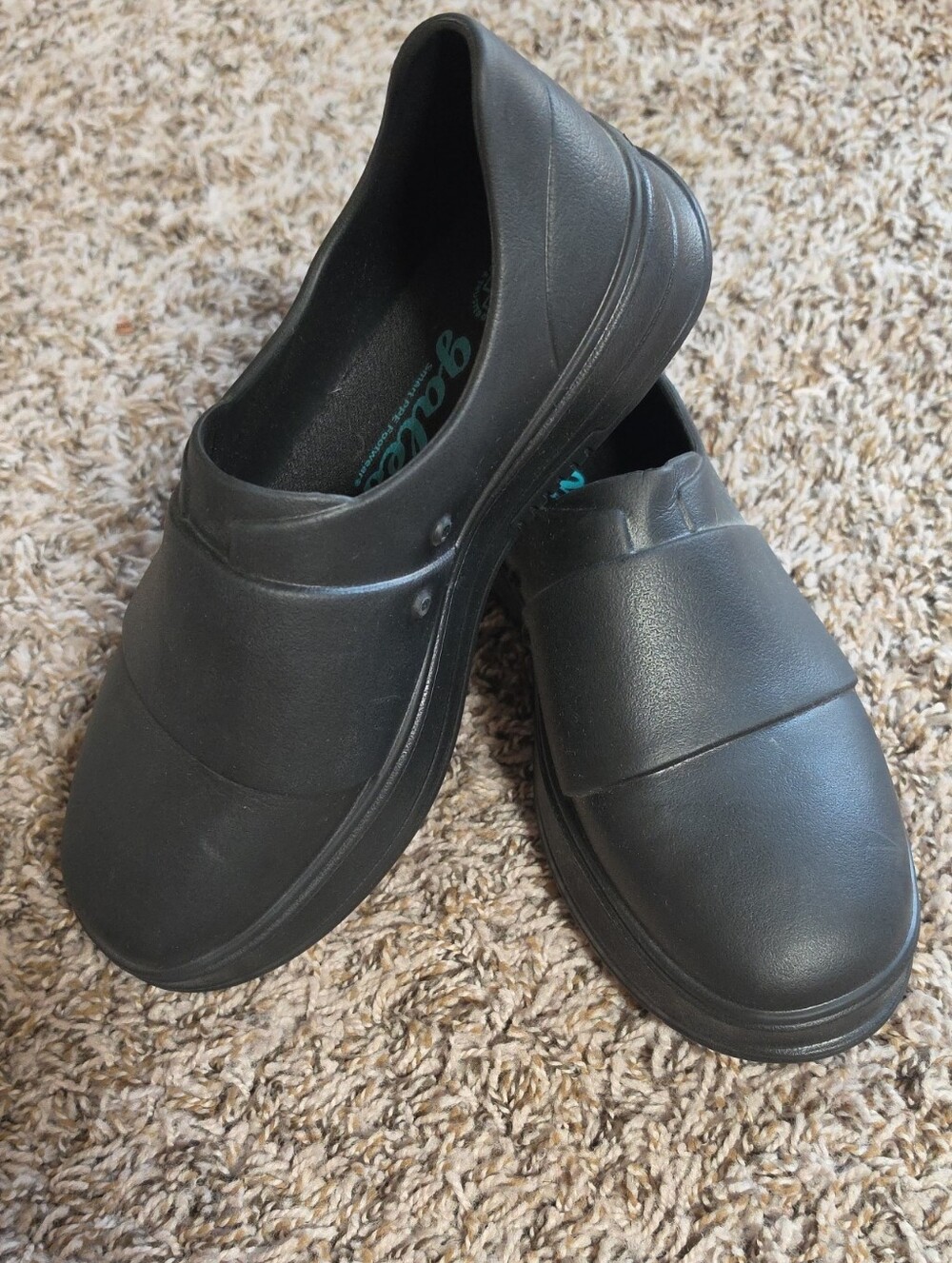 Gales - Black Slip-On Comfort Shoes for Nurses/Doctors